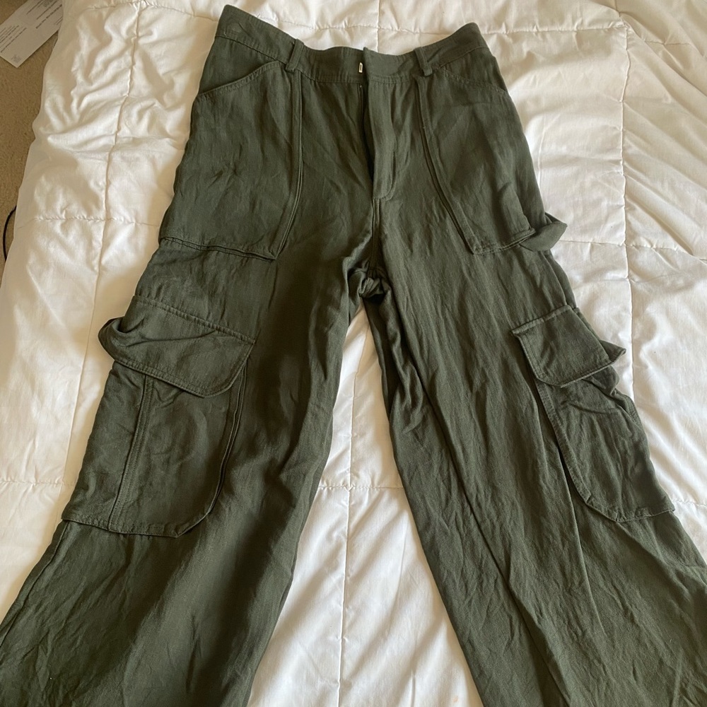 Green wide leg cargo pants